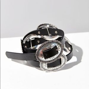 UO black western belt